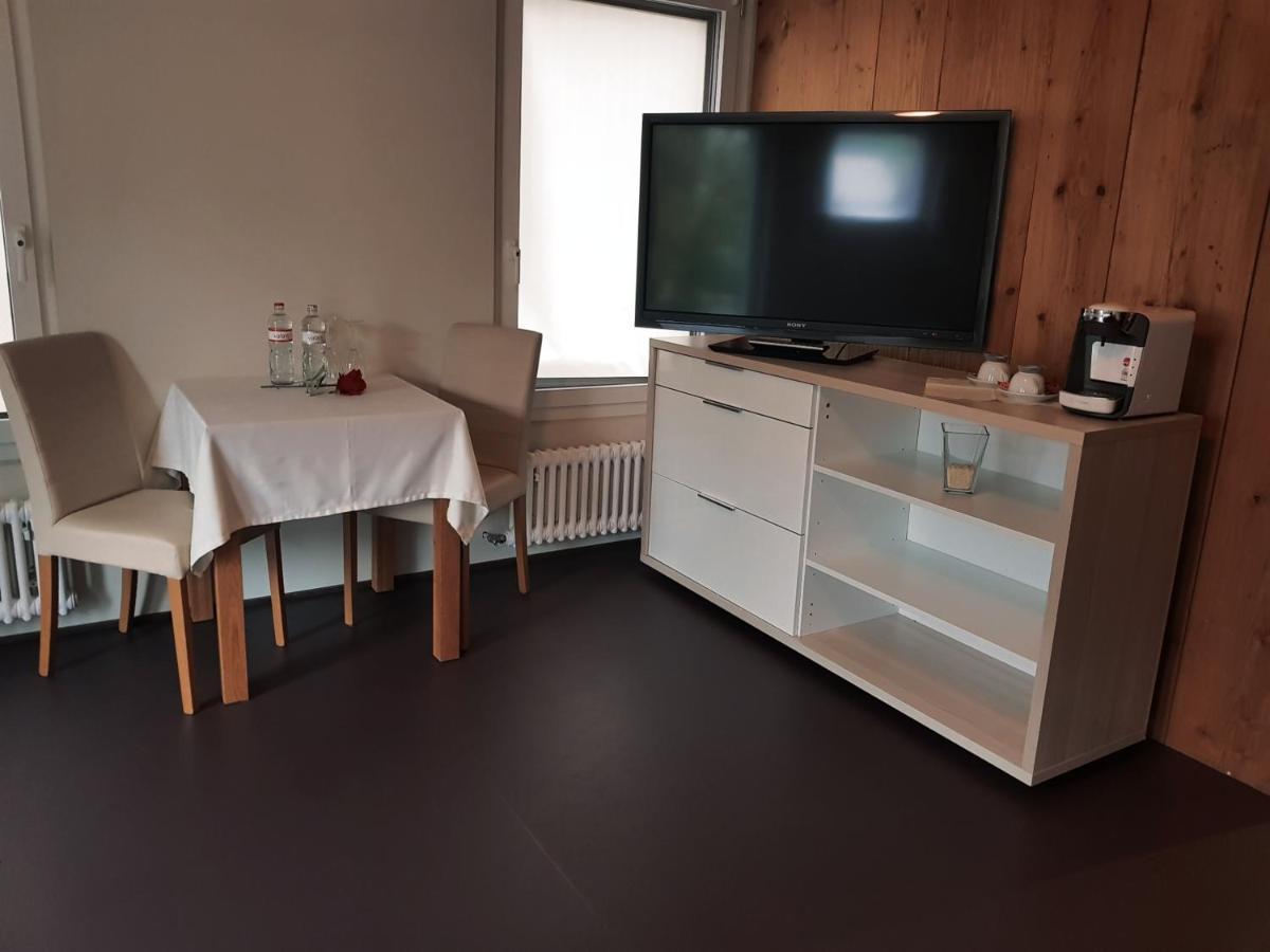 Zyba-Hotelzimmer-Vermietung Aesch Kanton Luzern Dış mekan fotoğraf